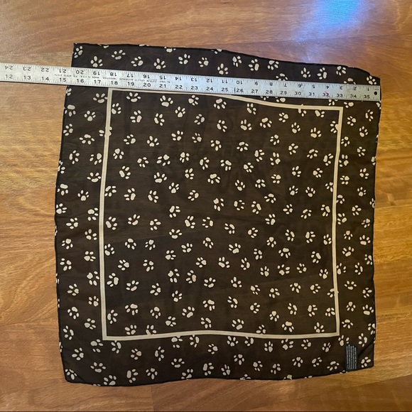 Silky vintage style scarf - Picture 4 of 7